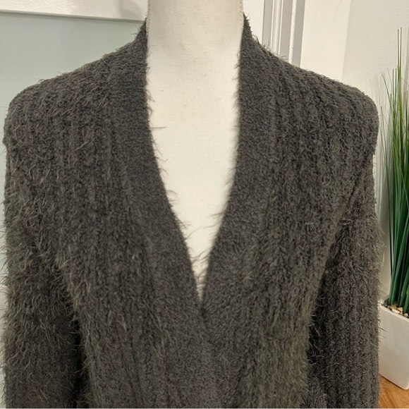 Intimately Free People Ribbed Fuzzy Duster/Robe SZ Medium Grey Bohemian EUC - Picture 3 of 9